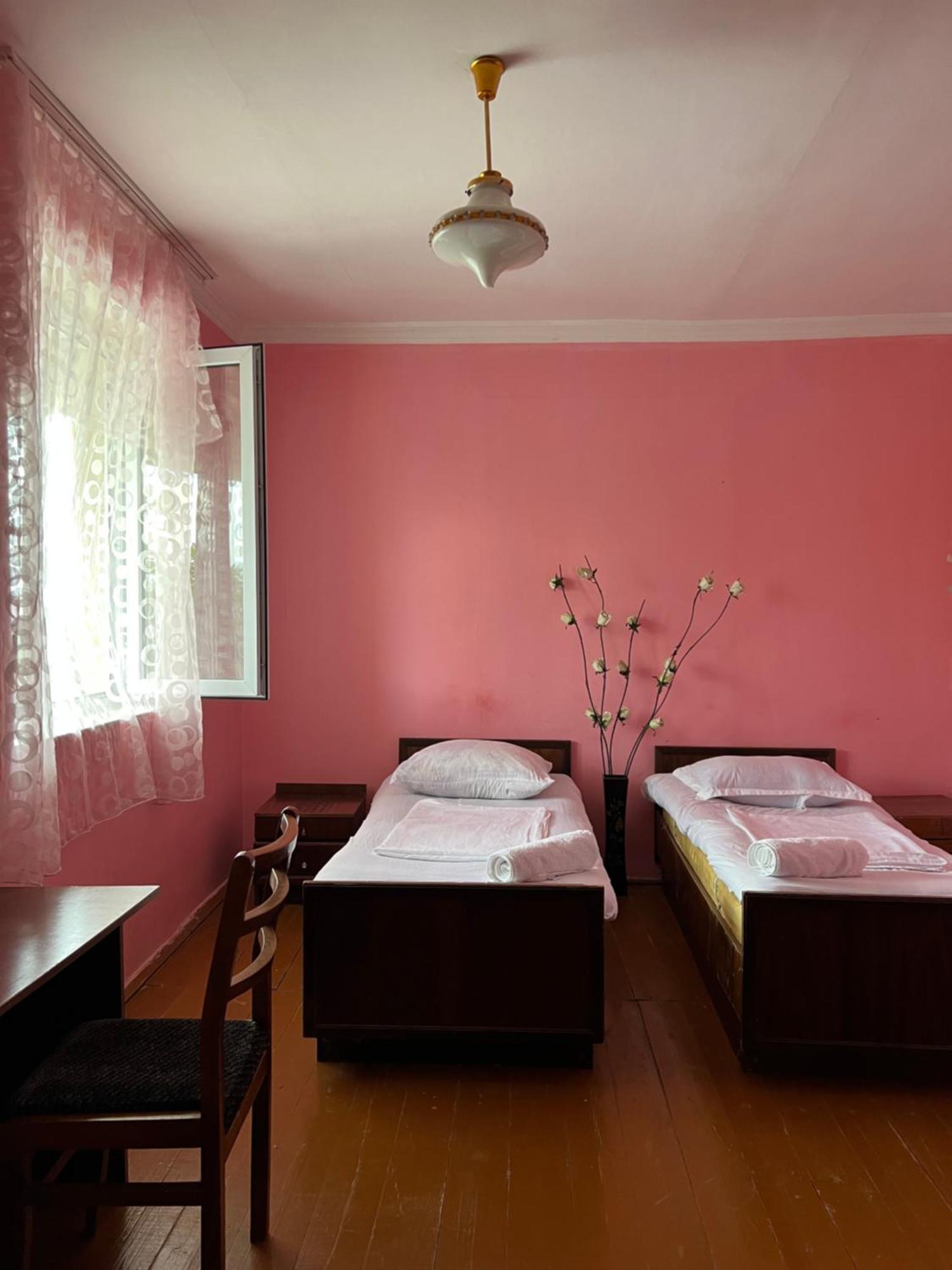 Mamuka'S Guesthouse Удабно Экстерьер фото
